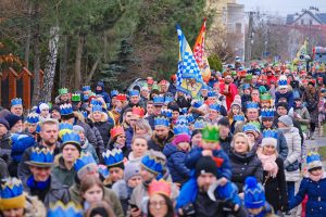 Tłumy na Orszaku Trzech Króli, którego w Rzeszowie miało nie być [ZDJĘCIA]