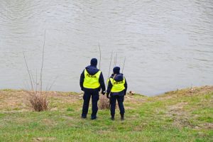 Trzeci dzień poszukiwań mężczyzny na Wisłoku. Akcja z dronem