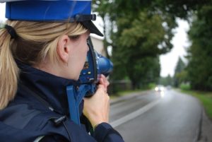 44-latka za kierownicą volvo. Bez ważnego prawa jazdy, przekroczyła prędkość o 52 km/h