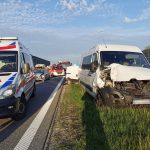 Wypadek na A4 z udziałem czterech pojazdów. Jedna osoba ranna