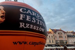 XIX MiÄdzynarodowy Festiwal Piosenki âCarpathia Festival" z IrenÄ Santor