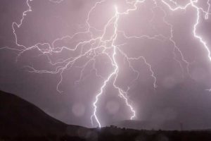 Niedziela na Podkarpaciu takÅ¼e burzowa. Kolejne ostrzeÅ¼enie meteorologÃ³w