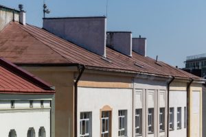 Nowy dach dla SzkoÅy Podstawowej nr 1 w Rzeszowie. Miasto szuka wykonawcy