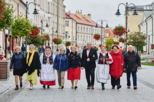 Senioralia Rzeszowskie. Wakacyjne konkursy: najlepsze stylizacje i najpiÄkniejszy balkon