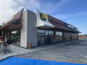 Szybkie jedzenie przy A4. Restauracja McDonaldâs MOP PalikÃ³wka juÅ¼ otwarta