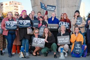 "Cicho juÅ¼ byÅyÅmy". RzeszÃ³w przyÅÄczyÅ siÄ akcji. "Kobiety, gÅosujcie!" [FOTO]