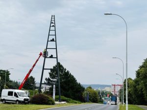 W ÅrodÄ odsÅoniÄcie "Drabiny do Nieba". Na dwie godziny zamknÄ ruch