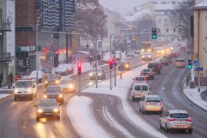 Trudne warunki na drogach. Seria wypadkÃ³w i kolizji w Rzeszowie i powiecie rzeszowskim