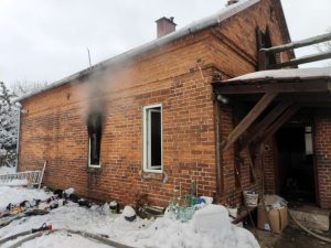 Tragiczny poÅ¼ar domu pod ÅaÅcutem! Nie Å¼yje 75-letni mÄÅ¼czyzna