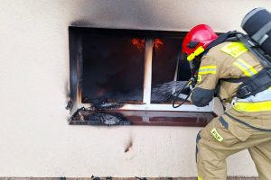 Tragiczny poÅ¼ar w Stalowej Woli! Nie Å¼yje 77-letni mÄÅ¼czyzna