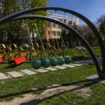 Nowy park na Nowym Mieście. Tysiące roślin z ogrodem deszczowym