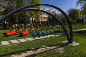 Nowy park na Nowym Mieście. Tysiące roślin z ogrodem deszczowym