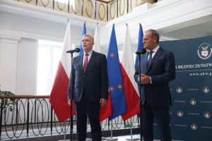 Donald Tusk w Rzeszowie ogłosił przywrócenie delegatur ABW