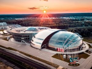 Parking długoterminowy dla pasażerów lotniska Rzeszów-Jasionka