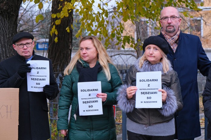 sedzia-marcin-swierk-protest