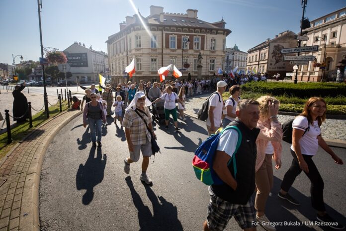 pielgrzymka-rzeszow-jasna-gora-2024