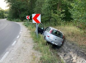 Pijani kierowcy pomogli policji. Niekonwencjonalne parkowanie i problem z zapłonem