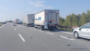 Wypadek na A4. Zderzyło się 6 aut