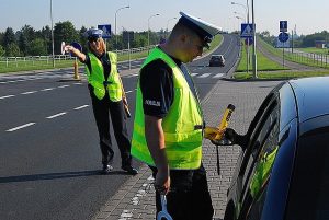 Miał prawie 4 promile i zakaz prowadzenia pojazdów, mimo tego wsiadł „za kółko”