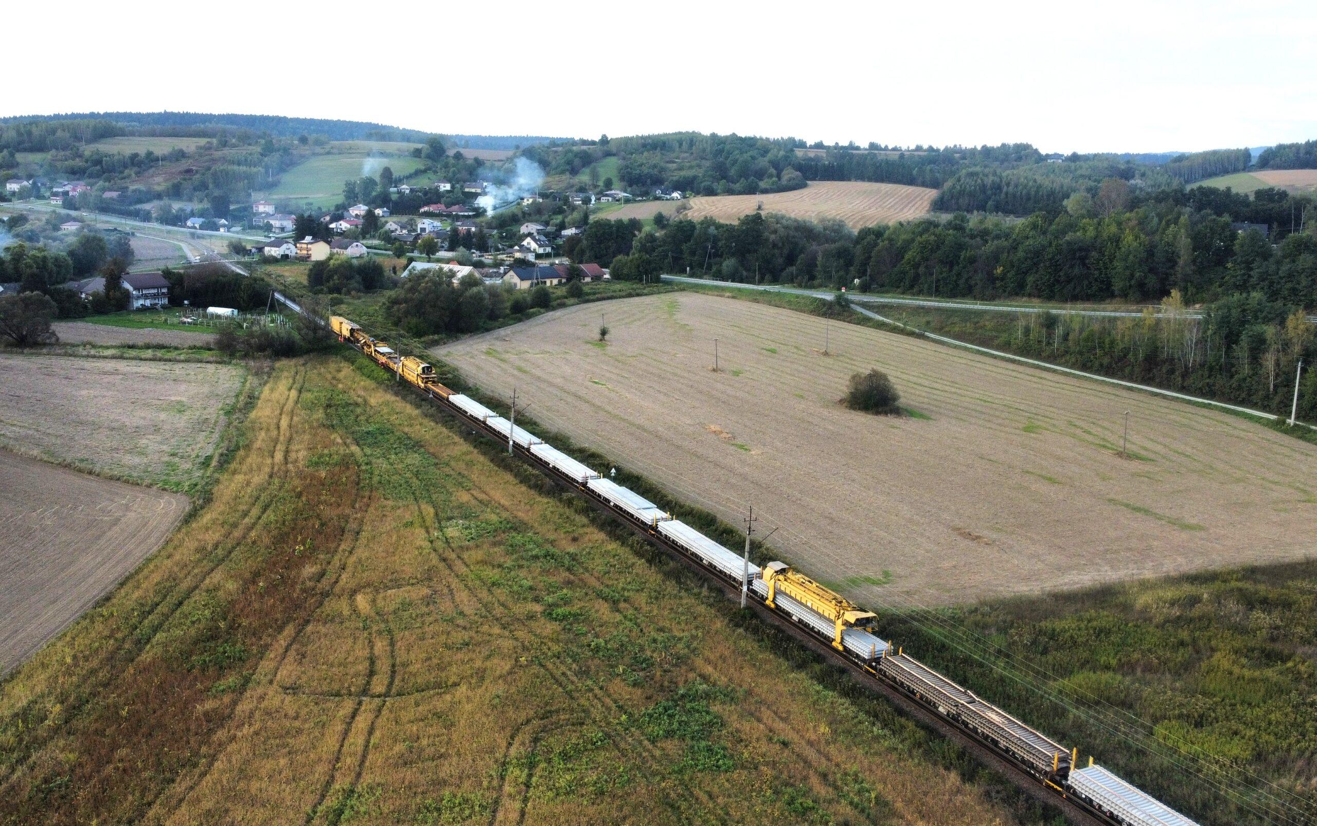 Praca-na-torach-maszyny-PUN