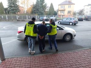 Rozwścieczony nożownik. W brutalnym ataku ranne zostały dwie osoby [ZDJĘCIA]