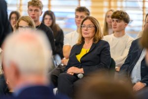 Marszałek Senatu: trzeba rozmawiać z młodymi o wydarzeniach z 13 grudnia 1981 r. [ZDJĘCIA]