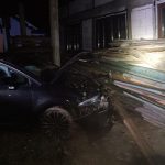 Pijany Ukrainiec zjechał z jezdni i zaparkował w budynku jednorodzinnym [ZDJĘCIA]