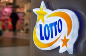 Strzelał na chybił-trafił. Zgarnął "szóstkę" w Lotto!