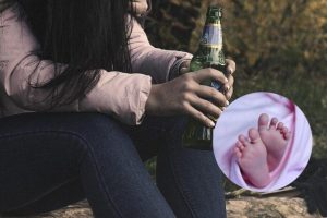 Pijana matka opiekowała się czwórką dzieci. Wśród nich było niemowlę. Szokująca sprawa na Podkarpaciu