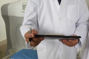 Zdrowie na Wielkanoc nie dopisuje? Gdzie na Podkarpaciu skorzystasz z opieki zdrowotnej?