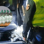 60 litrów alkoholu i pół tysiąca paczek papierosów. Nielegalny towar odkryty w dwóch samochodach