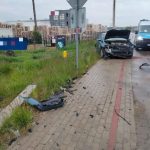 Groźny wypadek w Tajęcinie. Dwie osoby w szpitalu po dachowaniu opla
