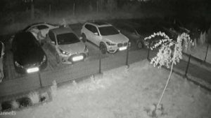 Kradzież jak z filmu w Rzeszowie. Dwóch sprawców, dwa auta, jedna noc i pogłoski o gangu