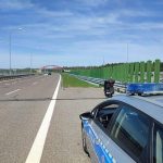 Niebezpieczny rajd na A4. Motocyklista bez uprawnień pędził pod prąd