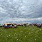 Rośnie tragiczny bilans niedzielnego wypadku podczas zawodów samochodowych na lotnisku w Krośnie