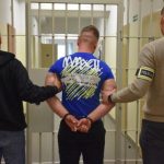 Rozbój w lodziarni. Wymachiwał pałką teleskopową i ukradł kasę fiskalną [ZDJĘCIA, FILM]