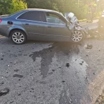Czołowe zderzenie ciężarówki z audi. 18-latek i 11-latka w szpitalu [ZDJĘCIA]