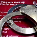 Groził komornikowi, że go zabije. 45-latek dzwonił i wysyłał wiadomości do pracowników sądu