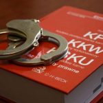 Pijany rowerzysta pobił policjantów w Boguchwale. Koledzy opluli mundurowych