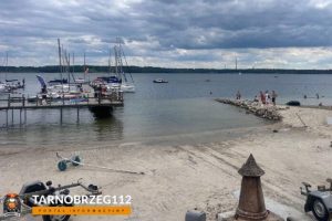 Poszukiwania nad Jeziorem Tarnobrzeskim. Świadkowie widzieli tonącą osobę [ZDJĘCIA]