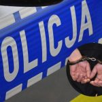 Poszukiwany przestępca sam zgłosił się na policję. Okazało się, że był pijany