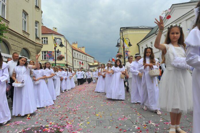 procesja-boze-cialo-rzeszow-2025