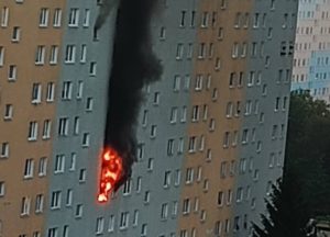 Śmiertelna pułapka z dymu. Akcja ratownicza w Rzeszowie na granicy ryzyka
