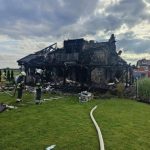 Ogień strawił znaczną część domu czteroosobowej rodziny. Uciekli na czas