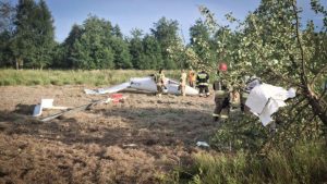 "Pirat" spadł na łąkę. Szybowiec rozleciał się na kawałki