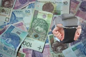 Podrabiali pieniądze i wprowadzali je do obiegu. Sąd wydał wyrok ws. fałszerzy banknotów