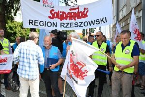 Pracownicy PGE Dystrybucja Rzeszów jednak zwolnieni. „Solidarność” szykuje strajk