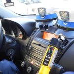 Rzeszowianin zobaczył policjantów, wysiadł z auta i zaczął je pchać. Był pijany i nie miał uprawnień