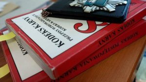 Awantura na oddziale szpitalnym. Pacjent z nożem straszył personel