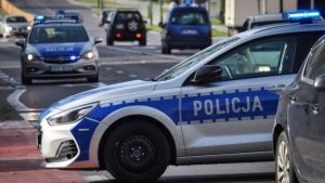 Pijany kierowca wjechał w radiowóz. 65-latek miał ponad 2 promile